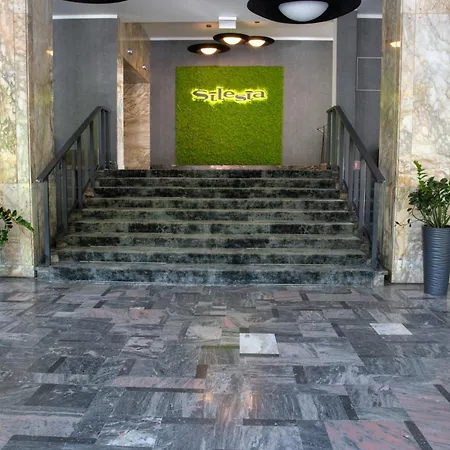 Centrum Wypoczynku I Rehabilitacji Silesia אתר נופש קריניצה זדרוי